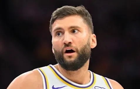 里夫斯谈克勒贝尔:他每次上场都会全力以赴,他应受到表扬