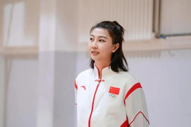 亚博体育APP-袁心玥，有新身份