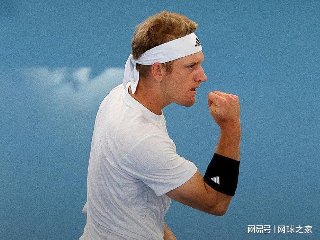 亚博体育平台-瓦大师不敌弗基纳，门大师降服马洛桑，姆博科进决赛，张帅再冲冠