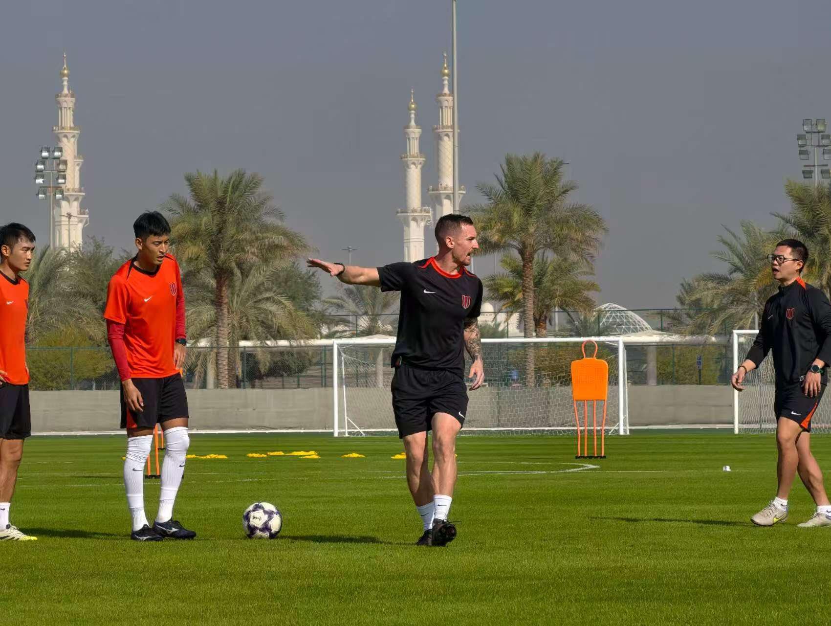 亚博体育app登录-亚历山大自宣加入蓉城教练组，他曾担任休斯敦迪纳摩体能教练