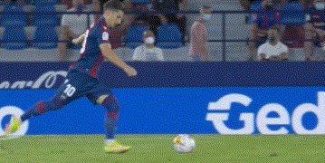 1629670383194087747.gif 亚博体育app登录-【西甲】维尼修斯2度扳平 贝尔头筹本泽马2传皇马平